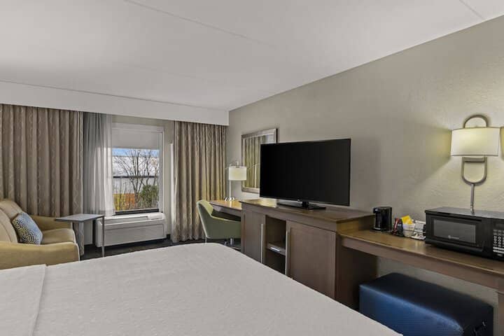 Room 14 of 68