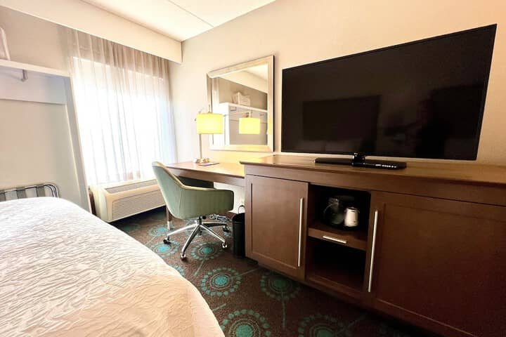 Room 10 of 68