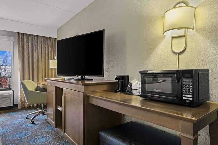 Room 16 of 68