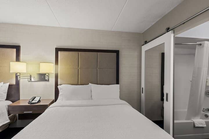 Room 12 of 68